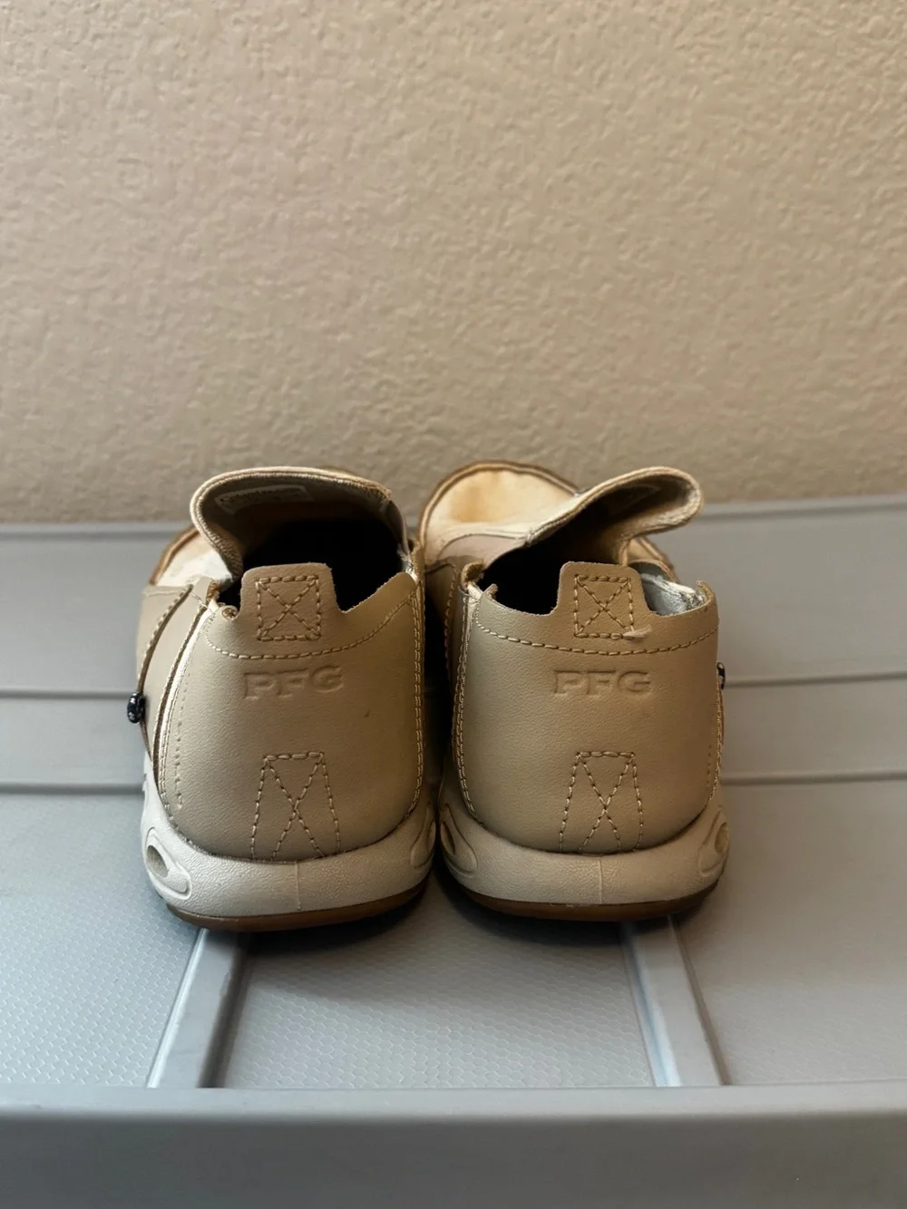 Men’s PFG slides